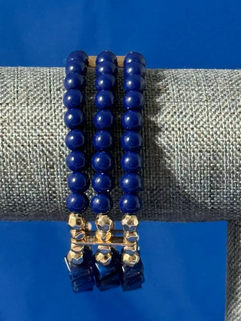 Avon Signature Spring Fling Triple Strand Stretch Bracelet Set Red White Blue